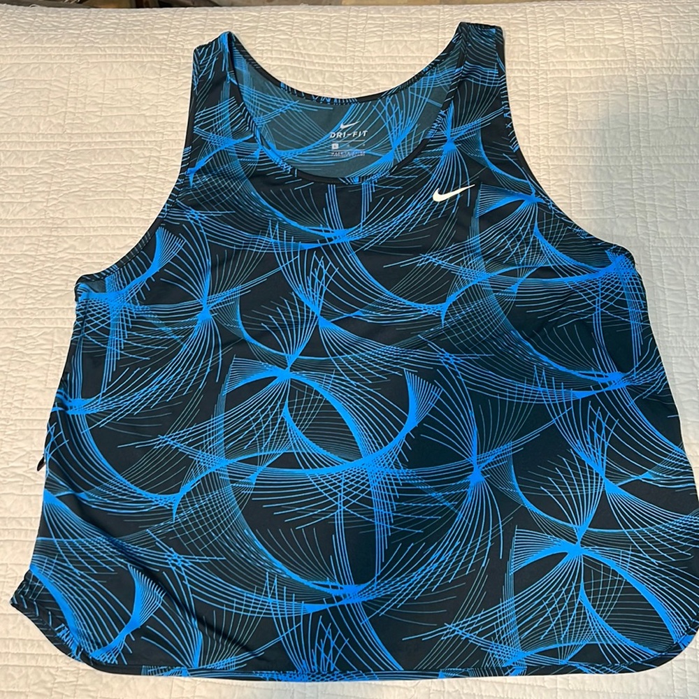 Nike dry fit fitness tank/crop top